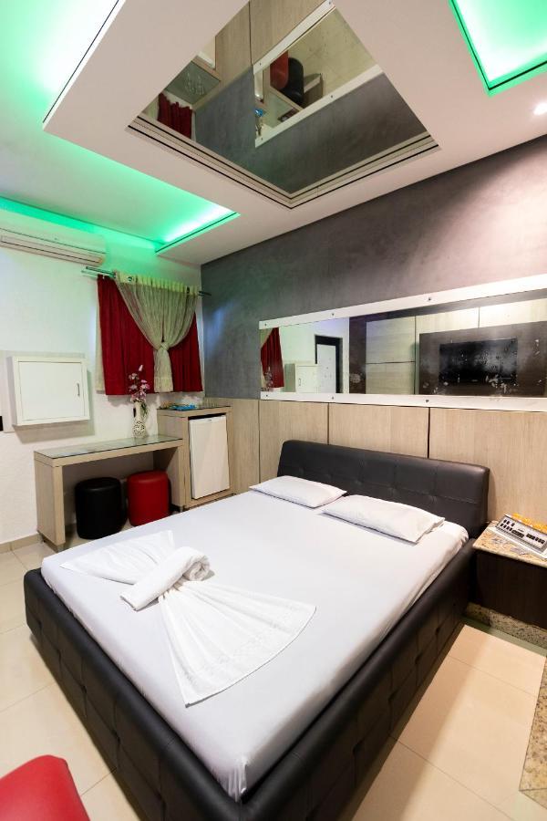 Troia Motel フォス・ド・イグアス エクステリア 写真