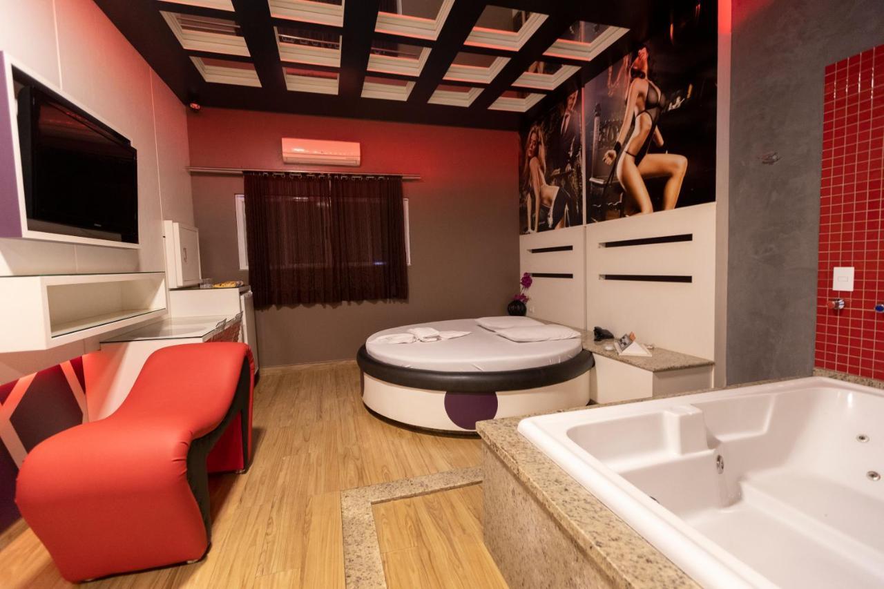 Troia Motel フォス・ド・イグアス エクステリア 写真