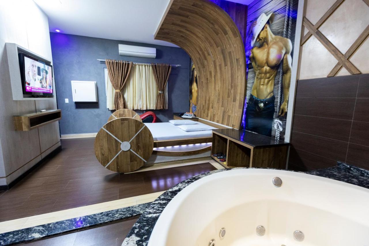 Troia Motel フォス・ド・イグアス エクステリア 写真